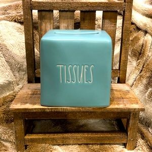 Gorgeous Rae Dunn Tiffany Blue Tissue Box
